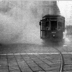 Tram nella nebbia