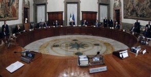 Monti tavolo_interna